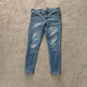 American Eagle super stretchy Jeans size 4
